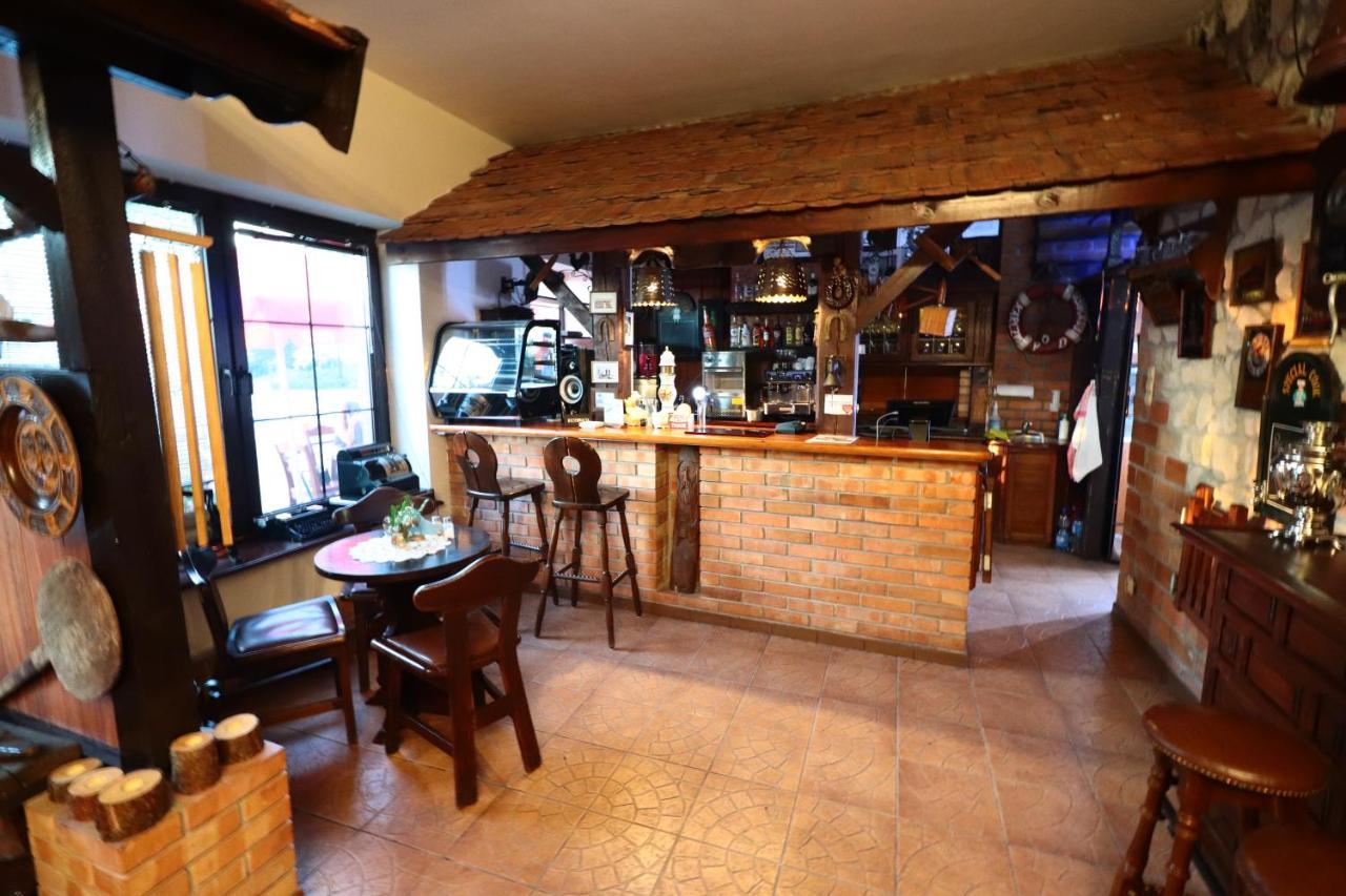 Hotel Karczma Pod Jesionem Brdow Esterno foto