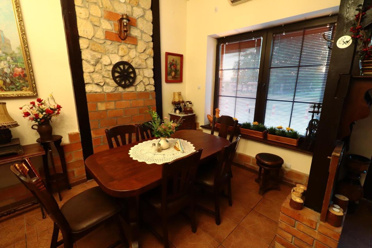 Hotel Karczma Pod Jesionem Brdow Esterno foto