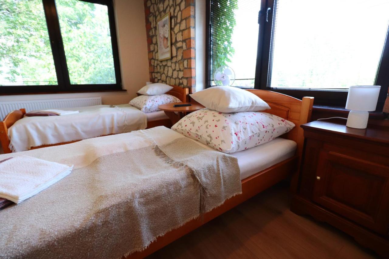 Hotel Karczma Pod Jesionem Brdow Esterno foto