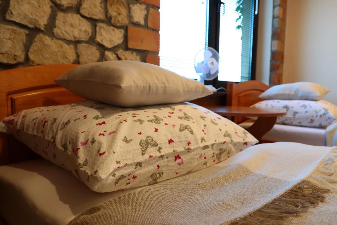 Hotel Karczma Pod Jesionem Brdow Esterno foto