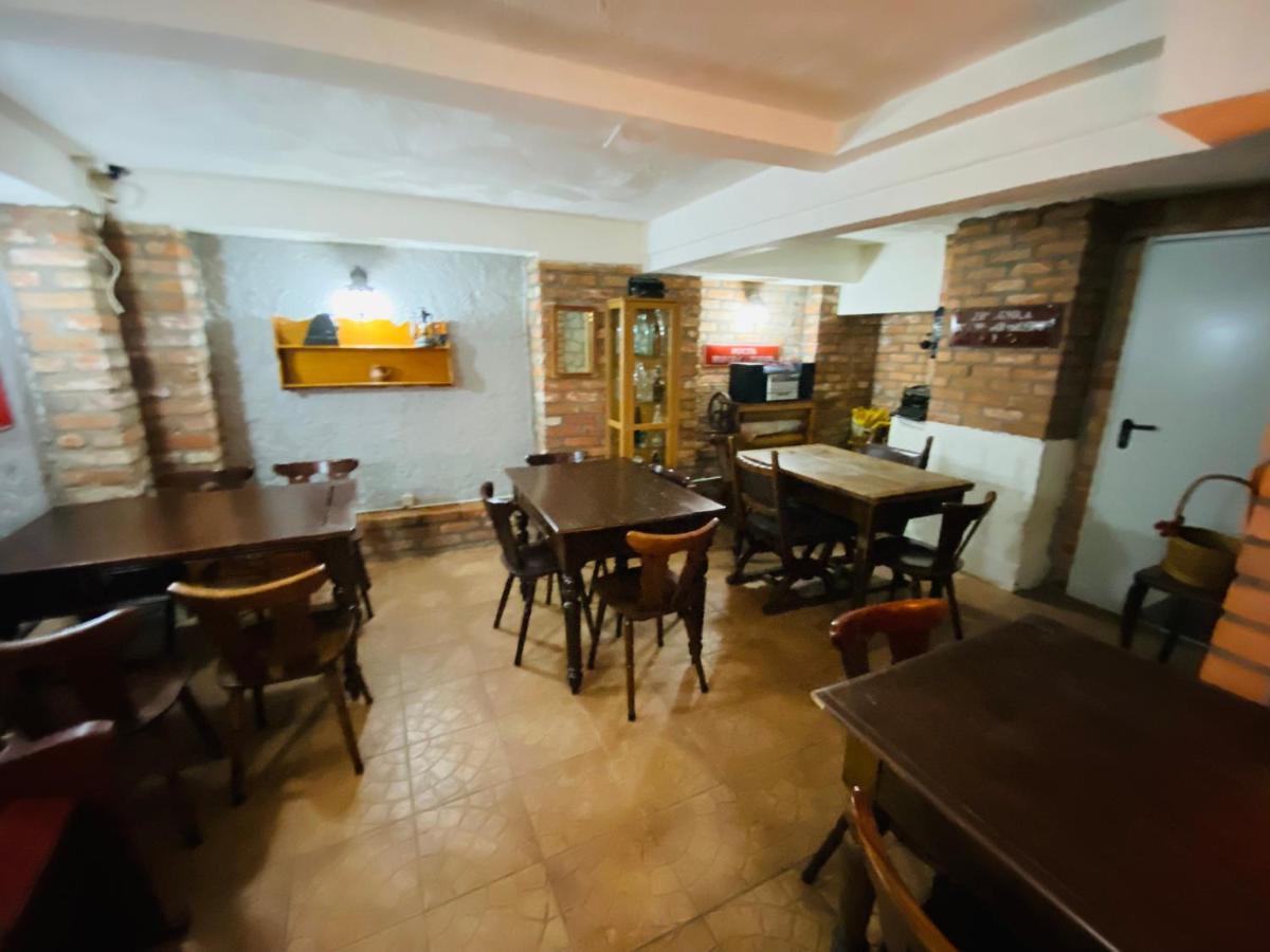 Hotel Karczma Pod Jesionem Brdow Esterno foto