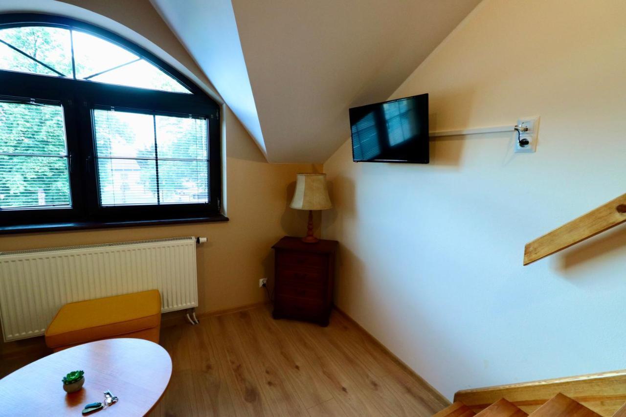 Hotel Karczma Pod Jesionem Brdow Esterno foto