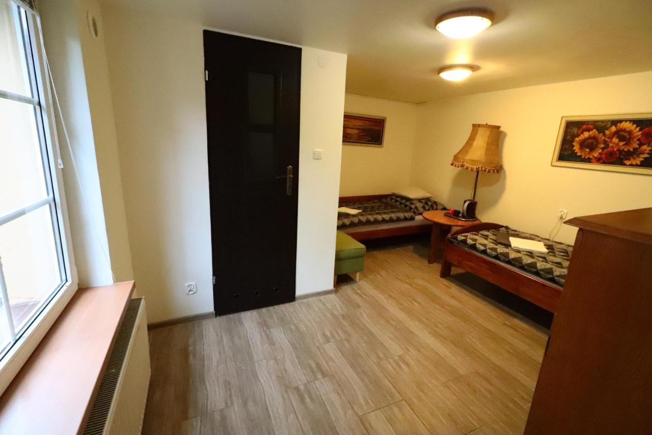 Hotel Karczma Pod Jesionem Brdow Esterno foto