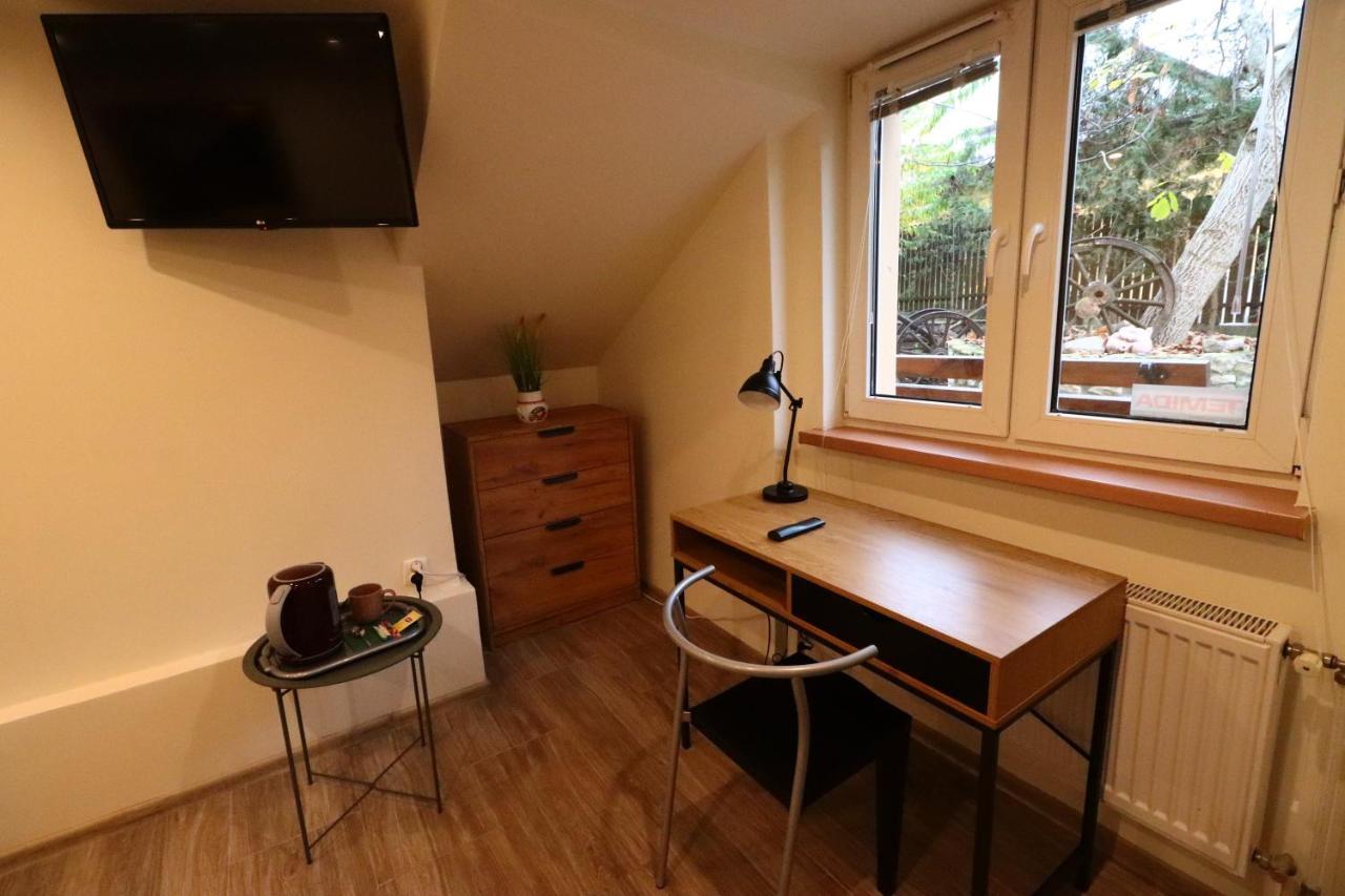 Hotel Karczma Pod Jesionem Brdow Esterno foto
